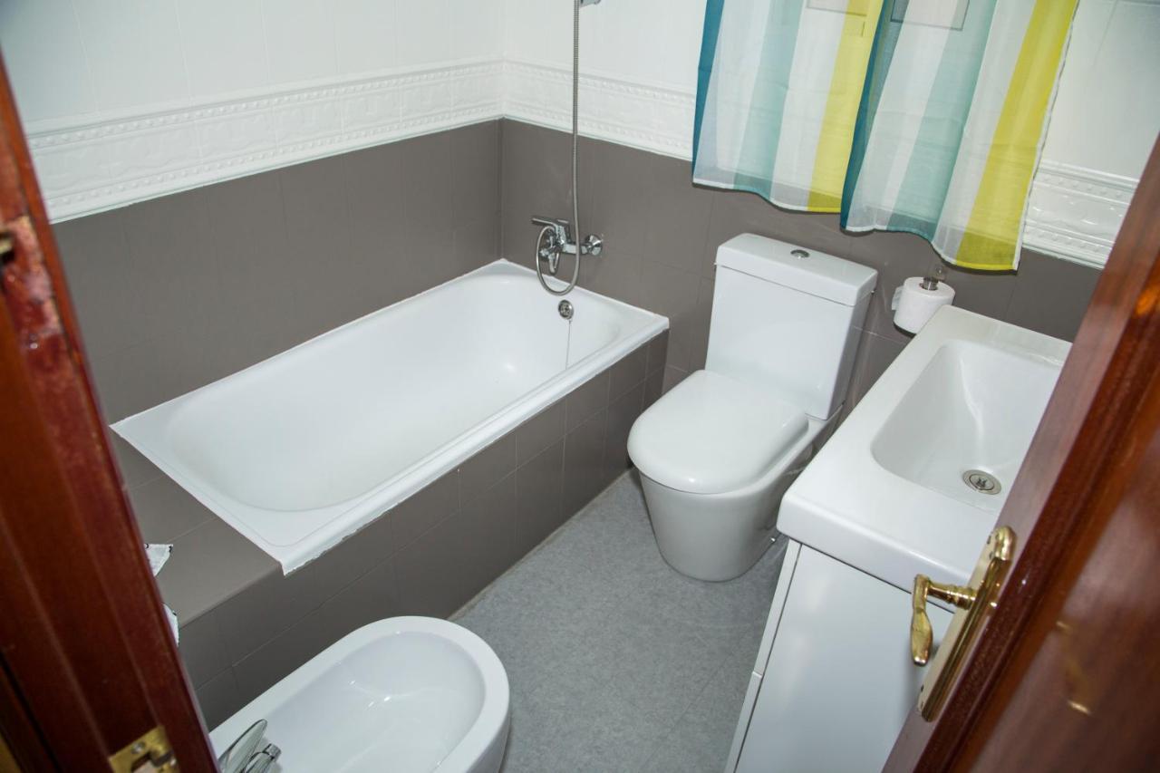 Apartamento Reus 1 - Parking Gratuito Exterior photo