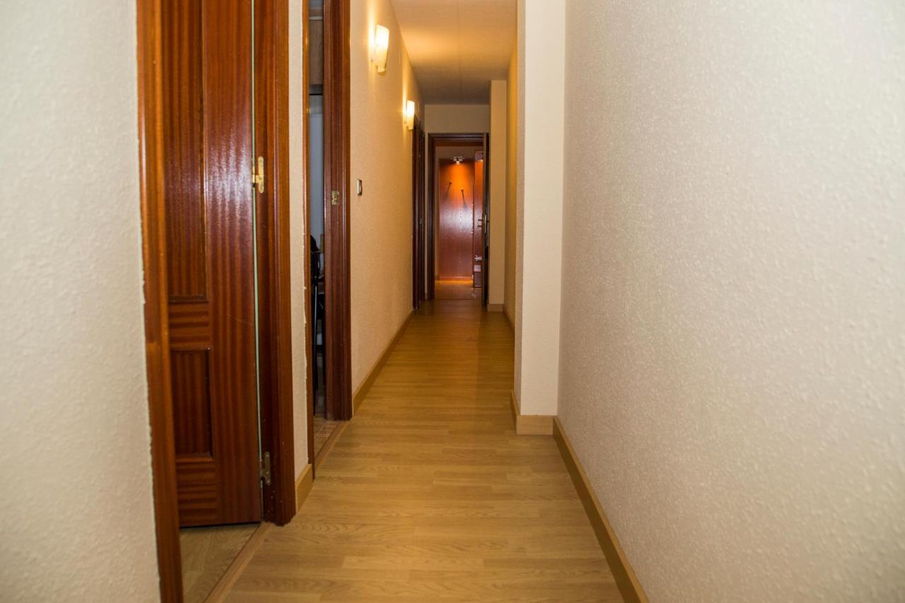 Apartamento Reus 1 - Parking Gratuito Exterior photo